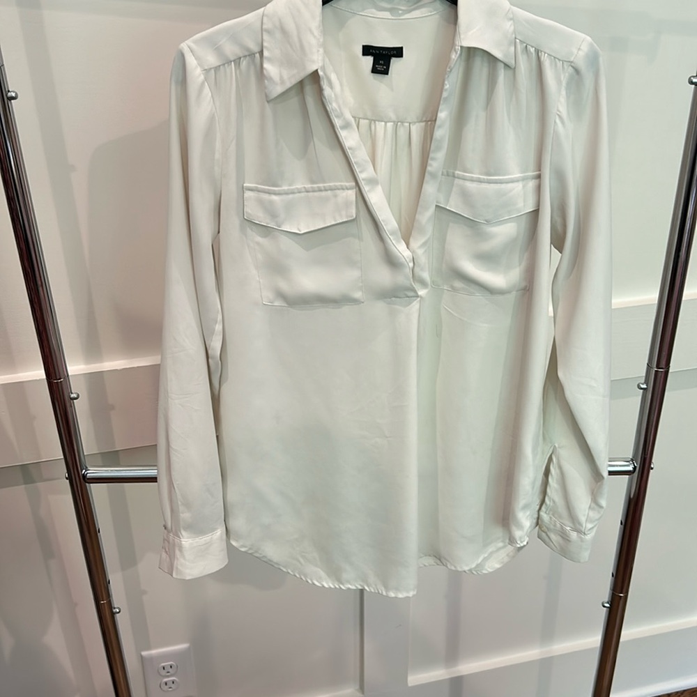 Ann Taylor | Long Sleeve Blouse